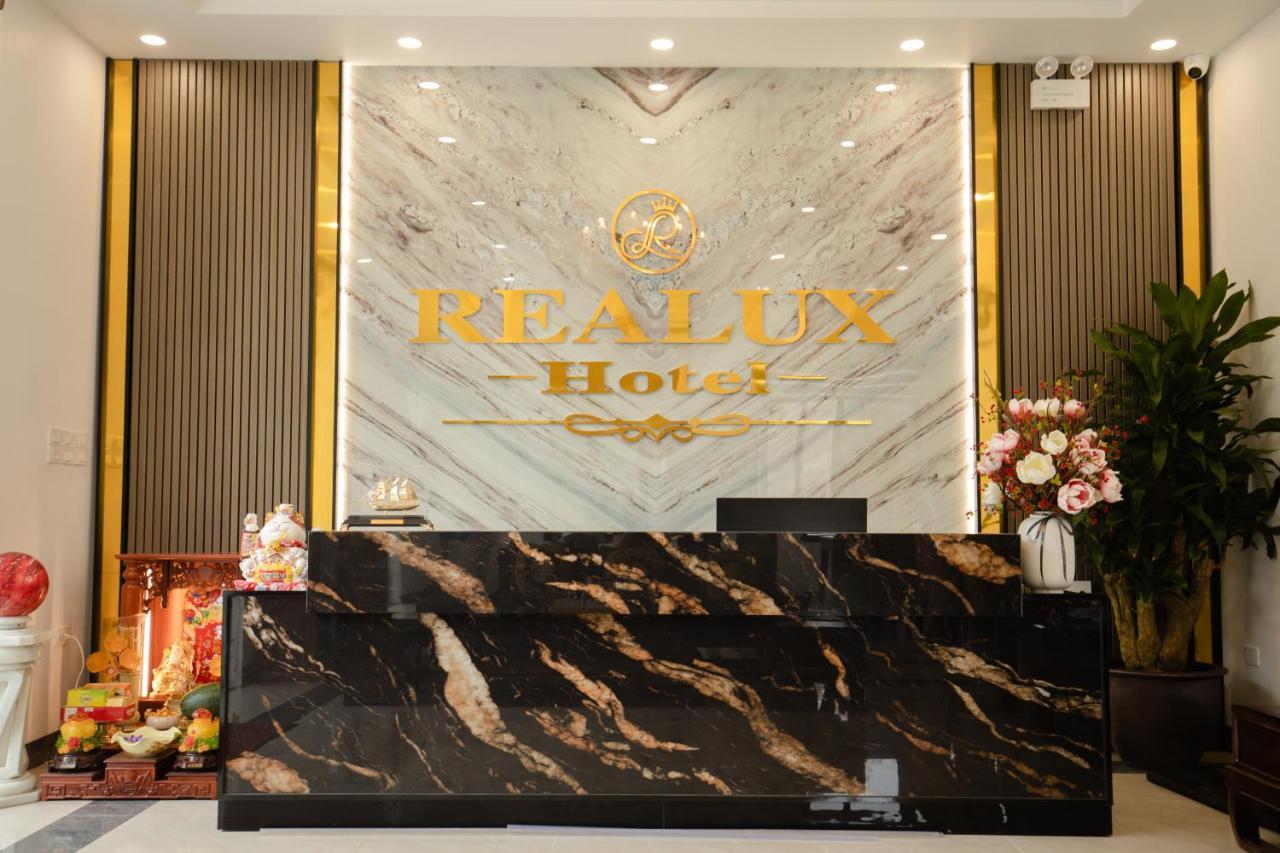 Realux Hotel Sam Son Exterior photo